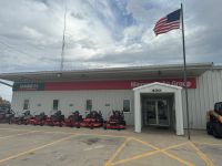 400 10th St. SW Plainview, MN 55964 sells Case IH