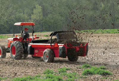 Box Spreaders with Horizontal Beaters